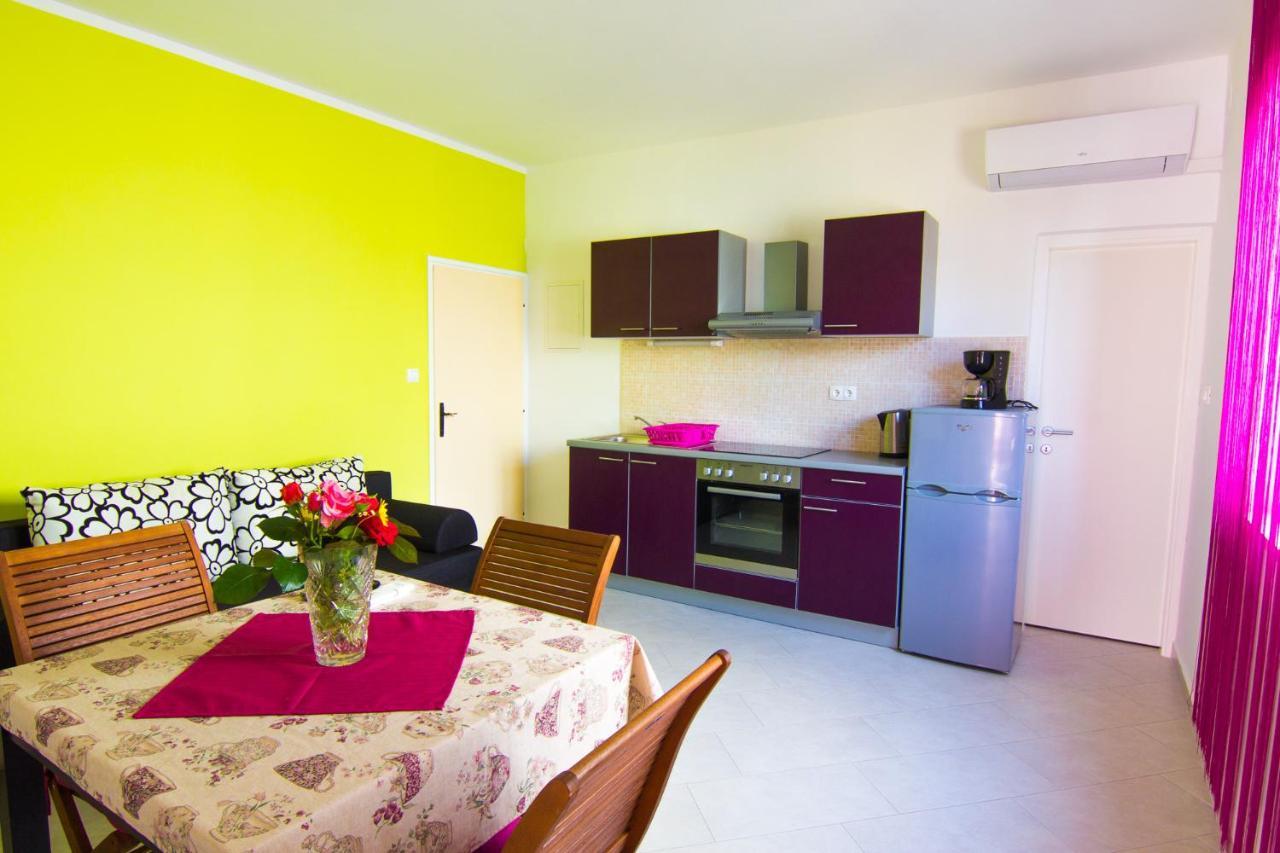 Apartment Kirby Krk Town Exterior foto