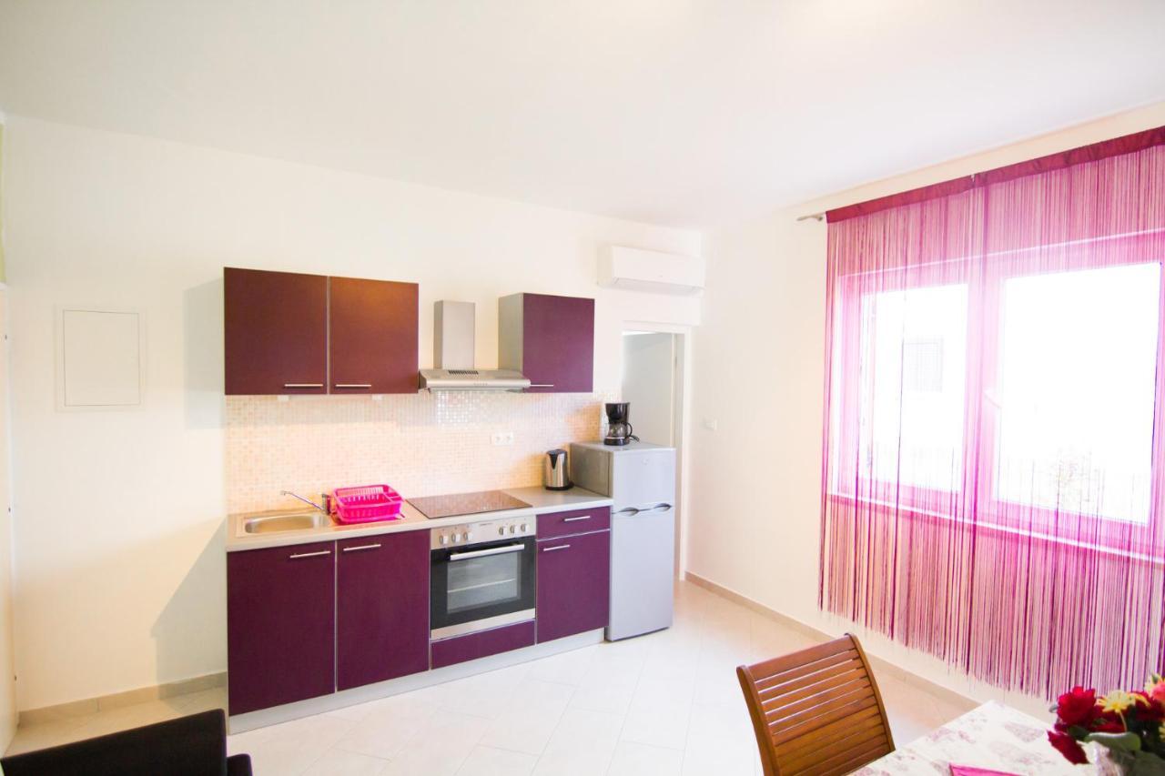Apartment Kirby Krk Town Exterior foto